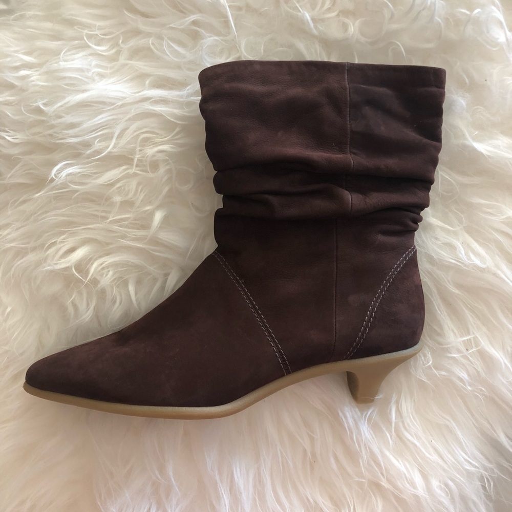 BCBG MAXAZRIA boots